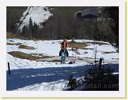 Rodelbahn-Kleinarlerhuette (7) * Skitourengeherin beim Anschallen * 3488 x 2616 * (4.63MB)