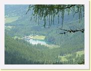 blick-auf-den-jaegersee * Blick auf den Jägersee im Tal, der auf einer Seehöhe von 1099 m liegt. Umgeben ist er von einem beliebten Rundweg, der für alle Generationen leicht begehbar ist. Auch in einem urigen Gasthof kann eingekehrt werden. * 3488 x 2616 * (4.63MB)